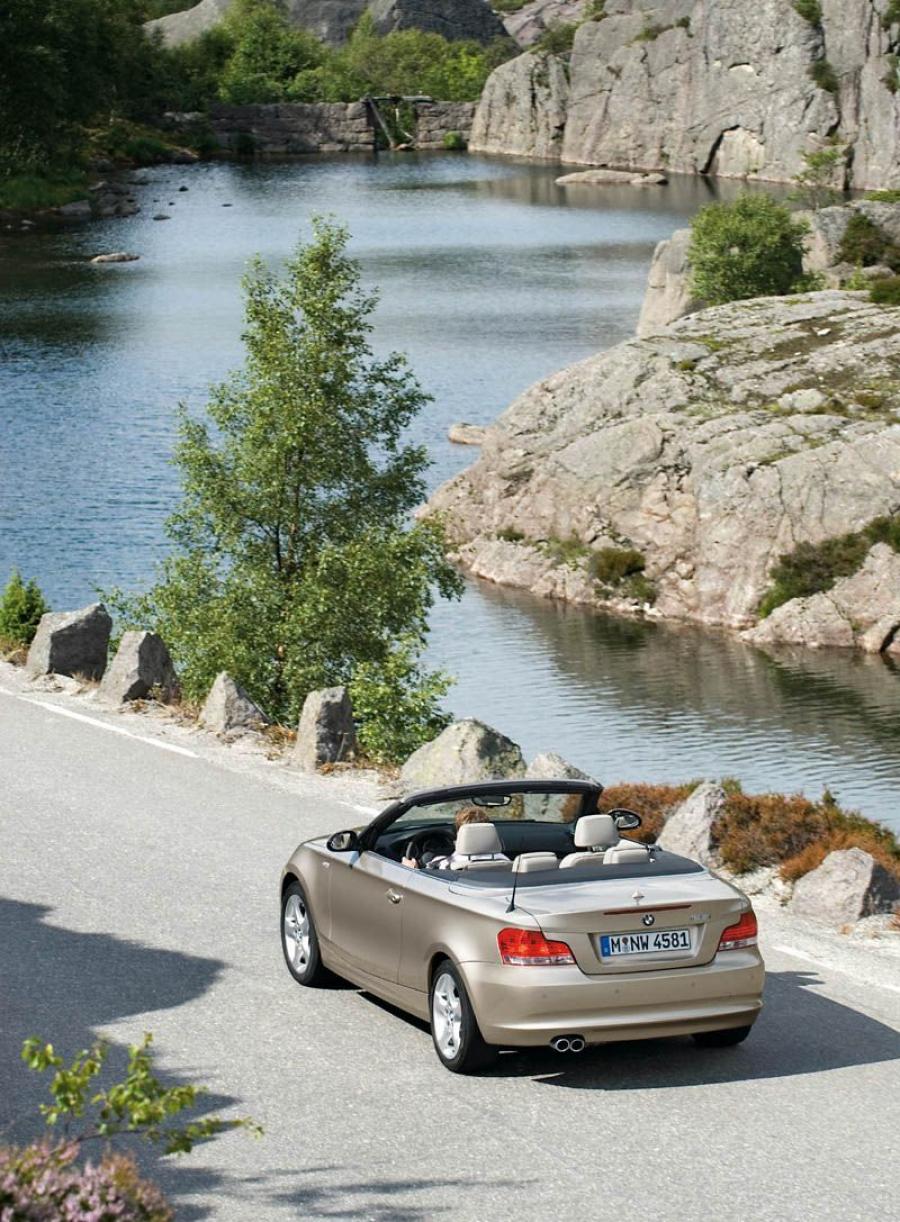 BMW 1-Series Convertible 2008 года  (фото 45 из 52)